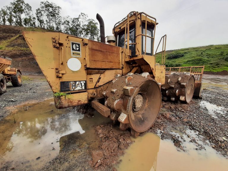 Caterpillar 816B Trash Compactor