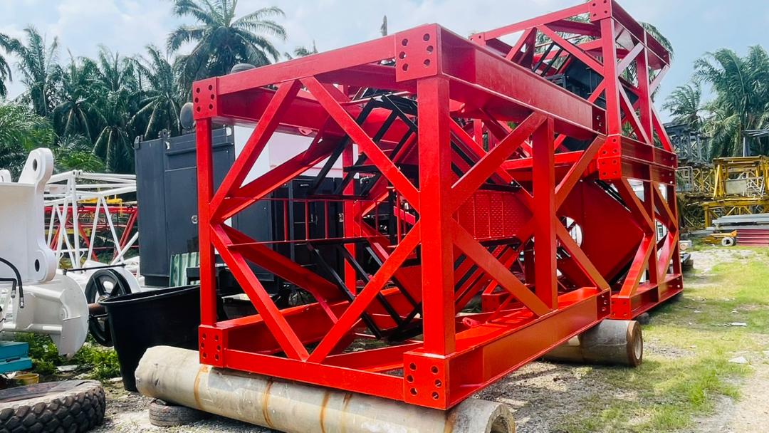 Components for Favelle Favco M440D Crane: Tower Sections. Type 392R (19 off) - Image 9