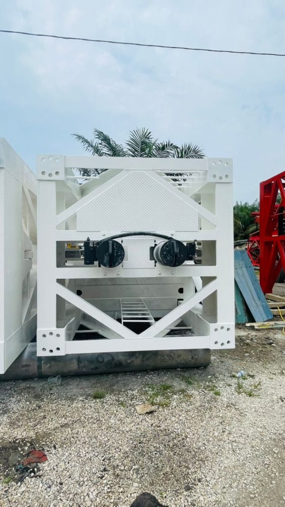 Components for Favelle Favco M440D Crane: Tower Sections. Type 392R (19 off) - Image 5