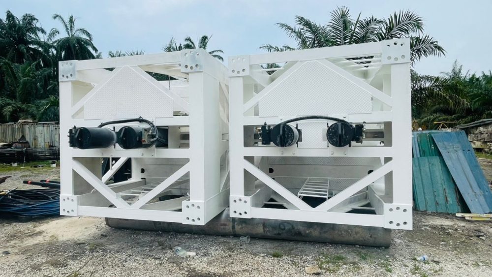 Components for Favelle Favco M440D Crane: Tower Sections. Type 392R (19 off) - Image 3