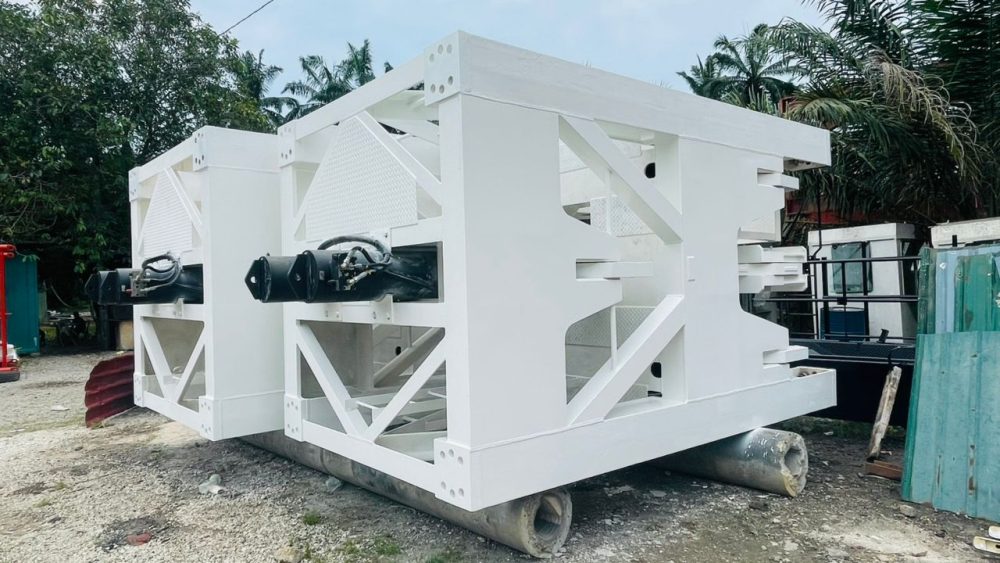 Components for Favelle Favco M440D Crane: Tower Sections. Type 392R (19 off) - Image 2